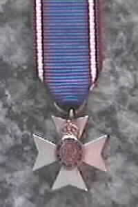 Badge of Member of the Royal Victorian Order�