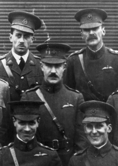 Air Marshal Sir Patrick Playfair (centre)