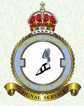 Badge - No 7 Radio School