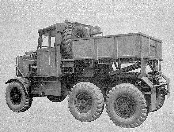Scammell, 6x6, Heavy tractor - from rear