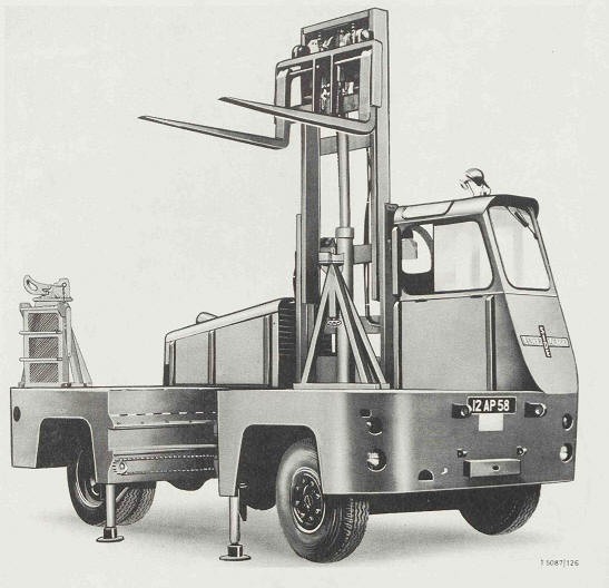 Truck, Lift, Fork , Self-Side Loading, Lancer, 4x2 from front right